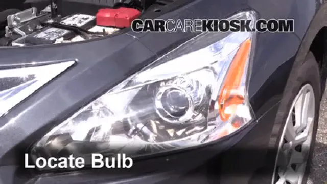 2014 Nissan Altima S 2.5L 4 Cyl. Éclairage Feux de croisement (remplacer l'ampoule)